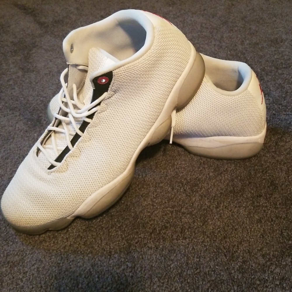 Mens jordans sneakers